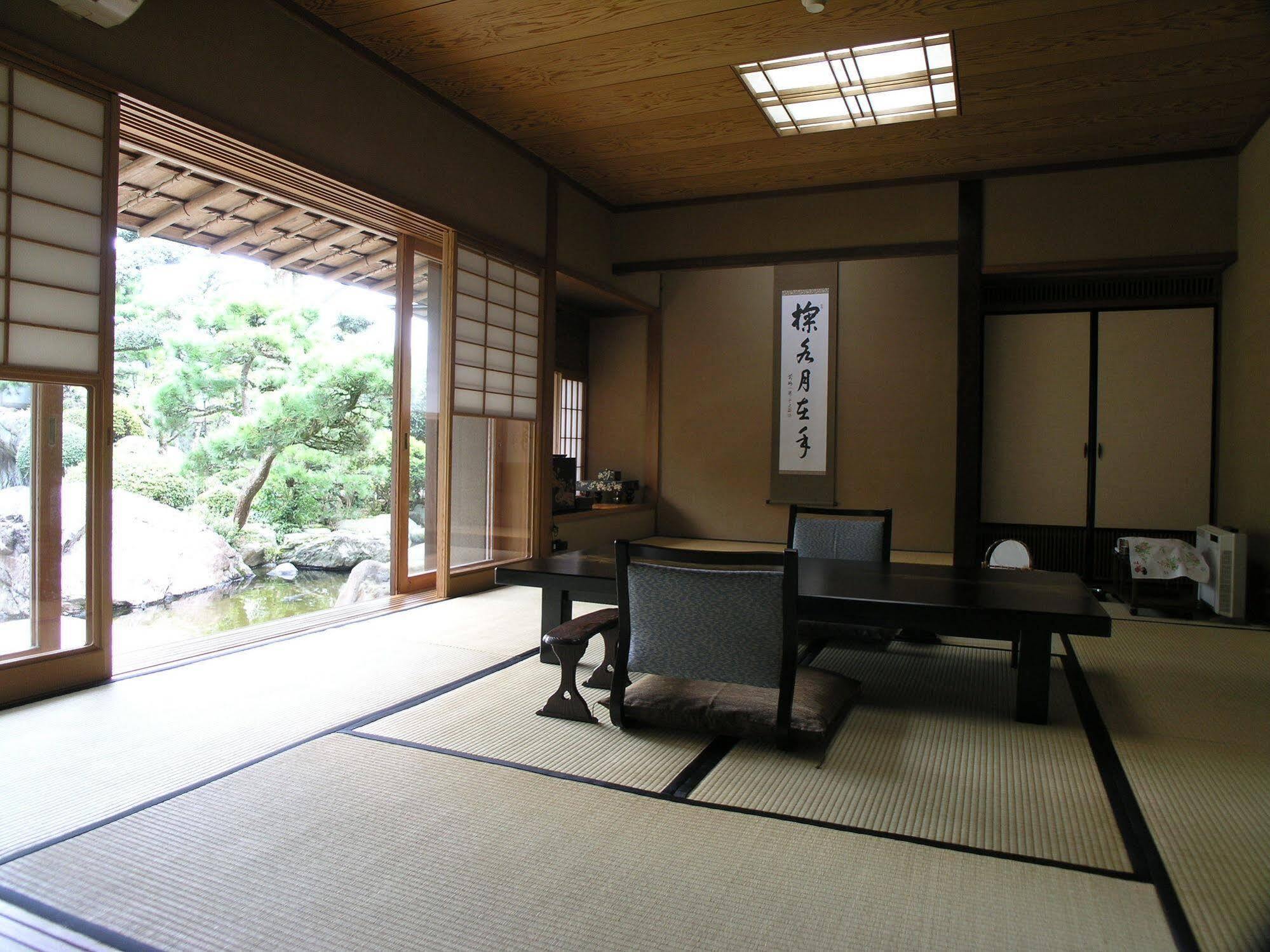 ホテル 鬼の栖 伊豆市 エクステリア 写真